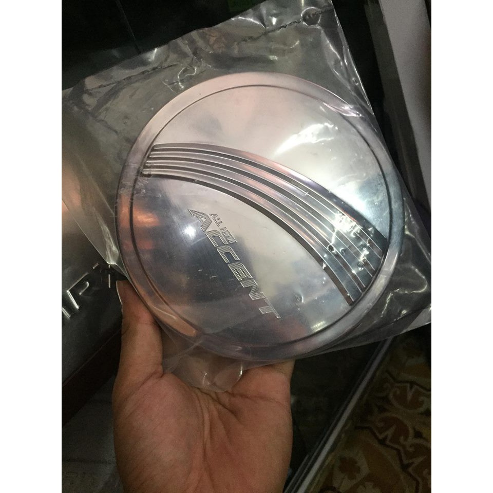 ỐP NẮP BÌNH XĂNG ACENT