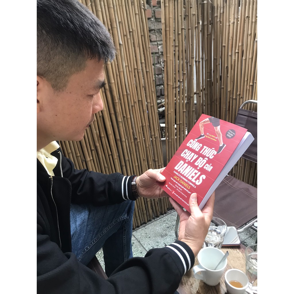 Sách - CÔNG THỨC CHẠY BỘ CỦA DANIELS (tái bản 2021) | BigBuy360 - bigbuy360.vn