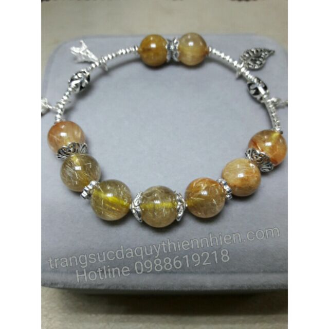 Chuỗi đeo tay Thạch anh tóc vàng thiên nhiên + Charm bạc cao cấp