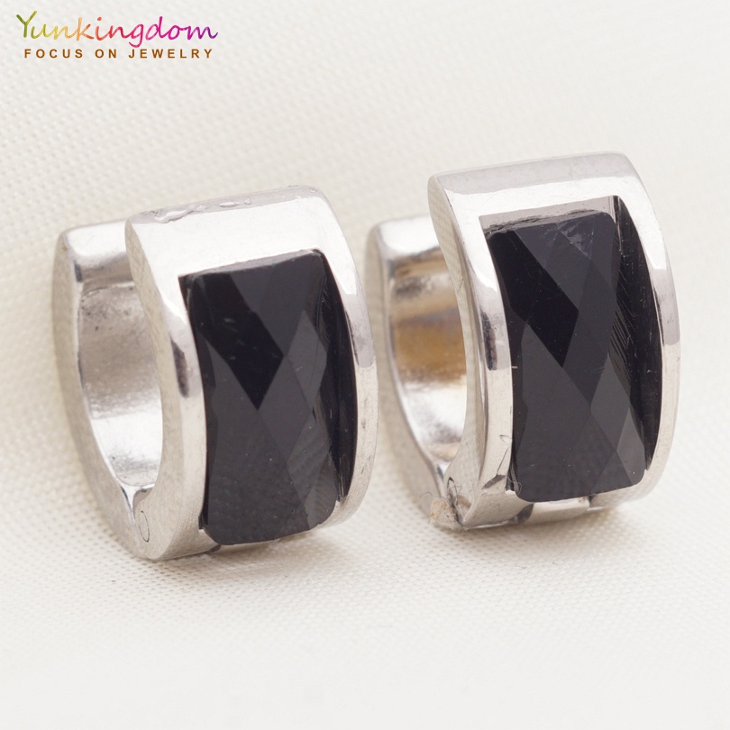 1 Đôi Khuyên Tai Tròn Nhỏ Bằng Thép Không Gỉ Đính Đá Thời Trang Dành Cho Nam Nữ