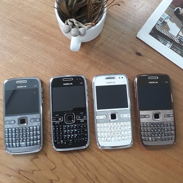 Điện Thoại Nokia E72 Có Pin Zin Chính Hãng Bảo Hành 12 tháng Có WiFi 3.5G imeil Chuẩn Đèn Cảm Biến