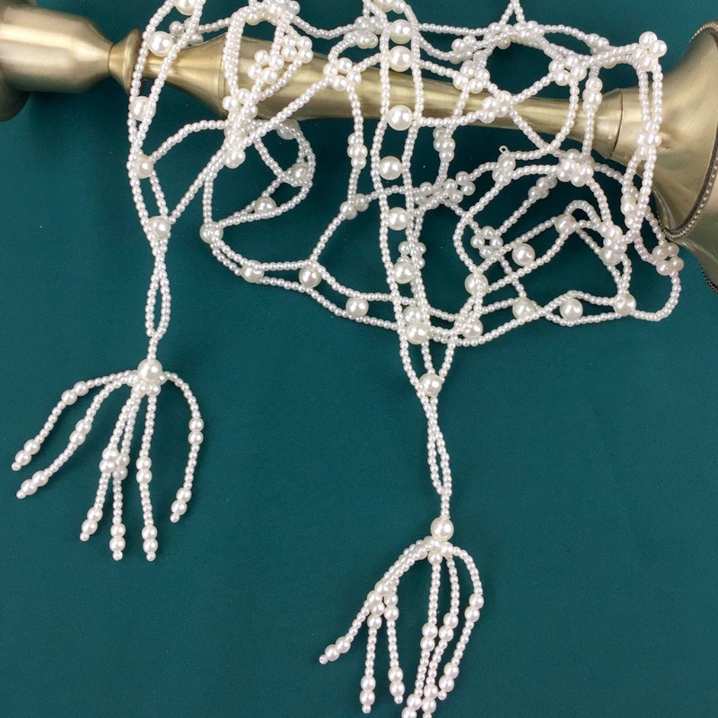 Băng Đô Cài Tóc Dạng Chuỗi Hạt Màu Trắng Phong Cách Vintage Dành Cho Nữ