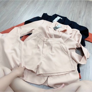 set vest hàn quốc 3 món( gồm áo khoác vest , áo hai dây, quần short )