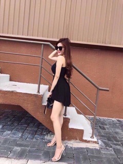 ĐẦM DÁNG XÒE KHOÉT EO ĐEN CÓ MÚT NGỰC