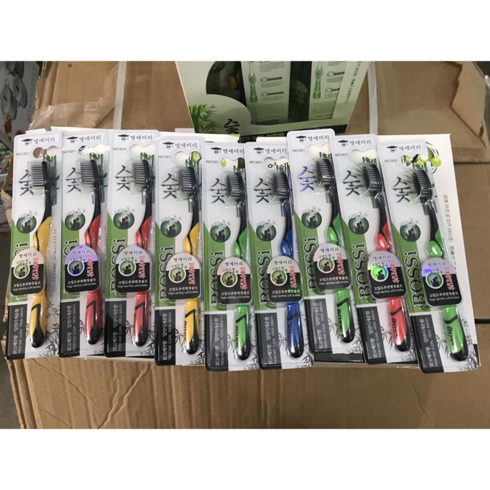 Bàn Chải Đánh Răng Than Tre Hoạt Tính Hàn Quốc BOSS