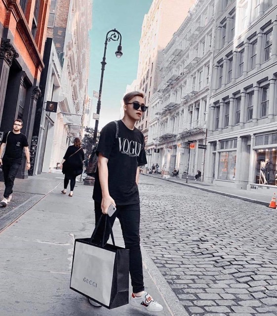 [Ảnh thật trải sàn] Áo phông Vogue (trắng, đen) | BigBuy360 - bigbuy360.vn