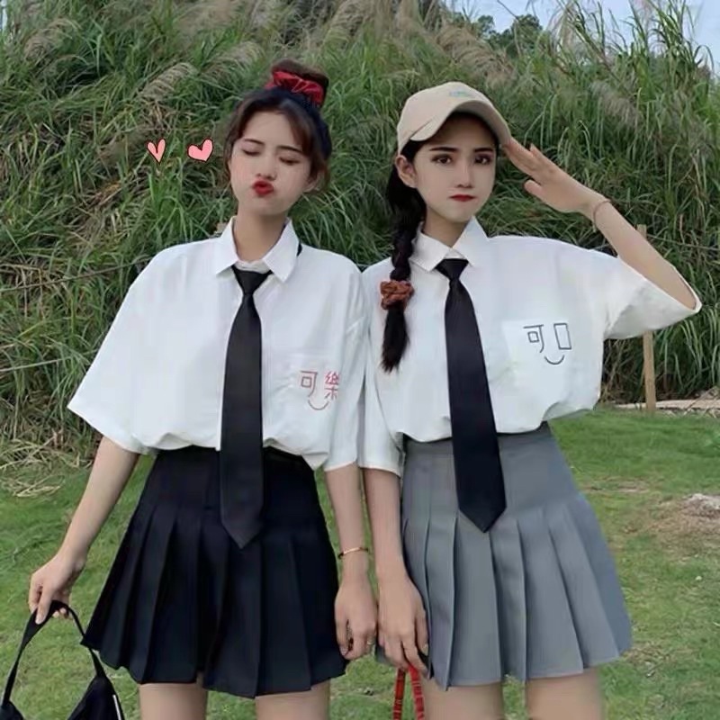 Áo sơ mi mặt cười túi LN11