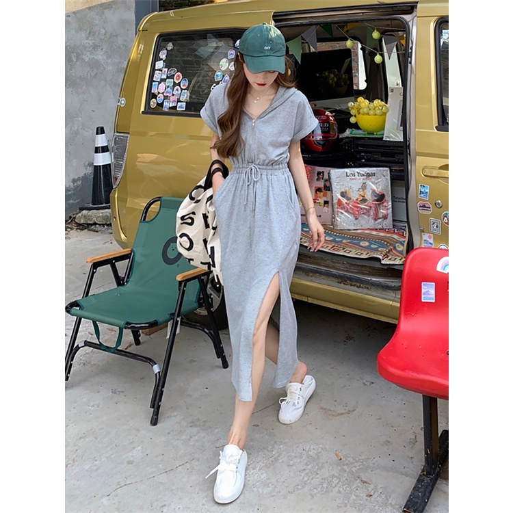 (ORDER) Váy thun dáng dài xẻ tà gợi cảm, dây rút eo thon gọn, cổ kéo khóa có mũ style Hong Kong