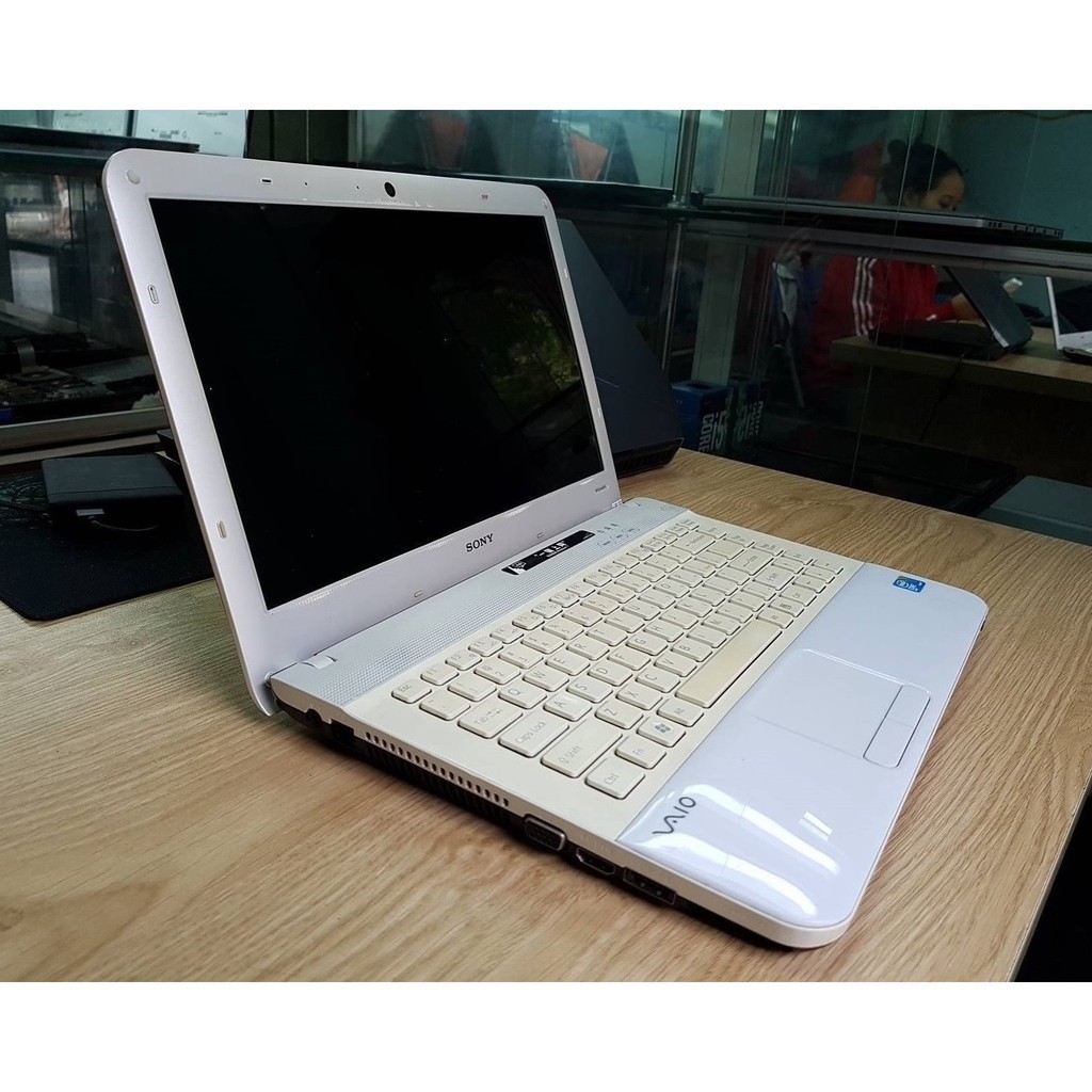 Laptop Cũ Sony Vaio EA Trắng Core i5/Ram 4Gb Chơi Game Đồ hoạ Ngon