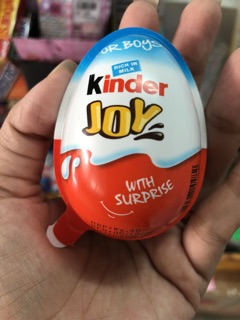 Trứng kinder cho bé