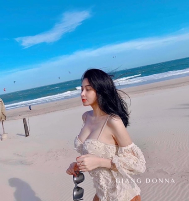 Set bikini liền mảnh ren hoa siêu đẹp