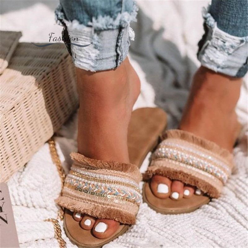 Dép Xỏ Ngón Đính Núm Tua Thời Trang Nữ Tính