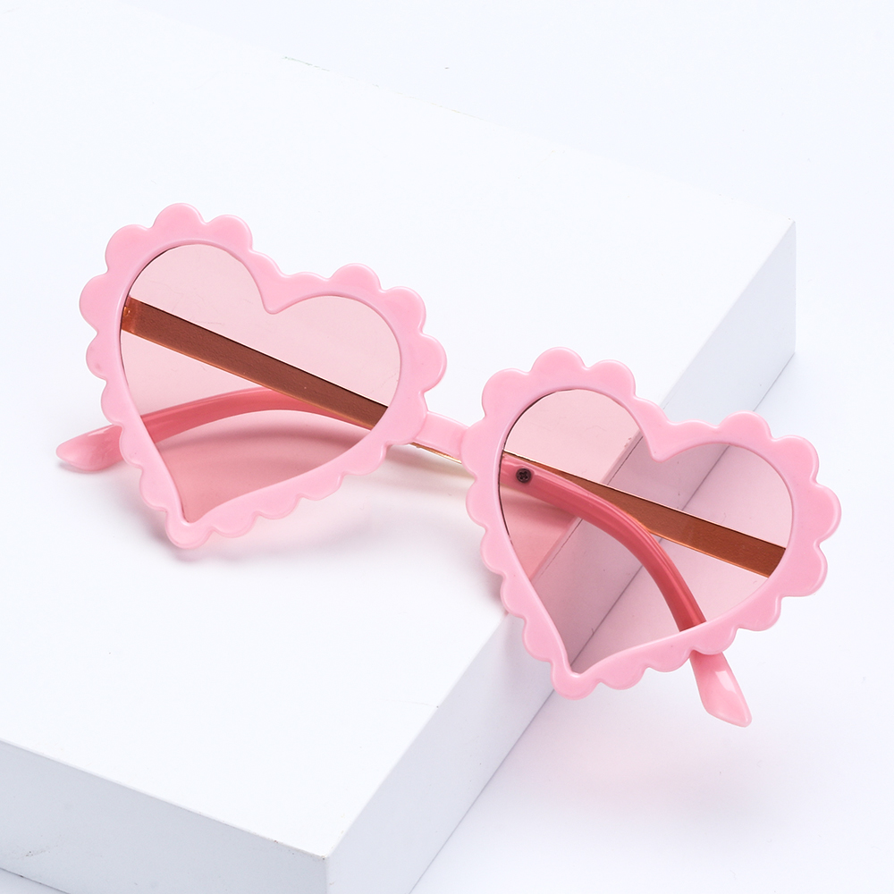 Kính Mát Hình Trái Tim Chống Tia Uv 400 Cho Bé 1-8 Tuổi | BigBuy360 - bigbuy360.vn