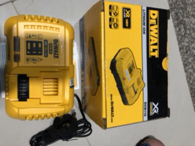 Xạc dewalt 118 220 v chính hãng