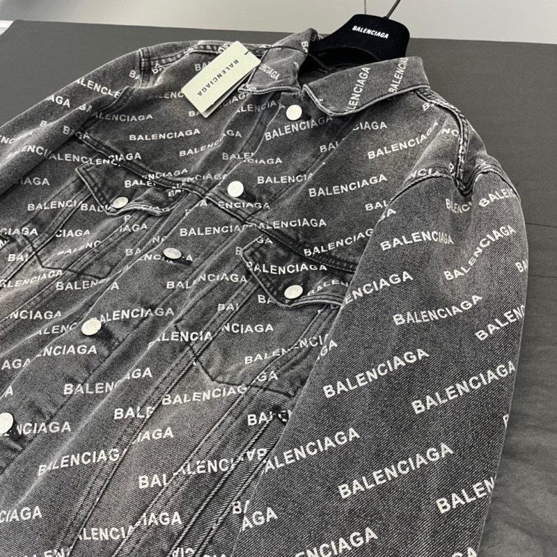 Áo khoác jeans nữ dáng rộng màu khói họa tiết chữ thương hiệu Balenciaga cao cấp