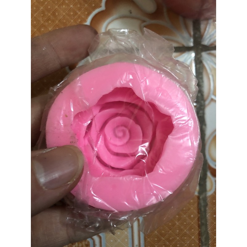 Khuôn Silicon hình hoa hồng kích thước 5,5cm làm khuôn rau câu, khuôn nến, khuôn socola