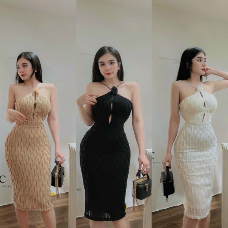 Đầm Xốp Cổ Yếm Hai Dây Chéo Đính Hoa Khoét Ba Lỗ Hở Ngực - Có Mút - Dài Maxi Ôm Body Sexy - Tiểu Thư Bánh Bèo Sang Chảnh
