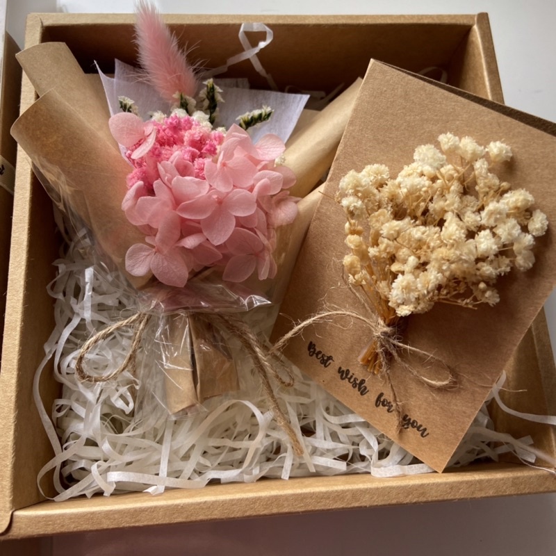 Hộp quà tặng hoa khô KRAFT vintage kèm thiệp + giấy rơm trang trí tặng sinh nhật, kỉ niệm by Mihalen