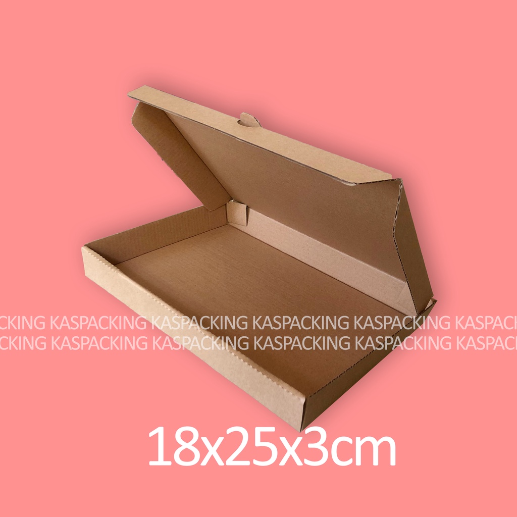 18x25x3 cm - 100 Thùng hộp carton để đựng hàng.