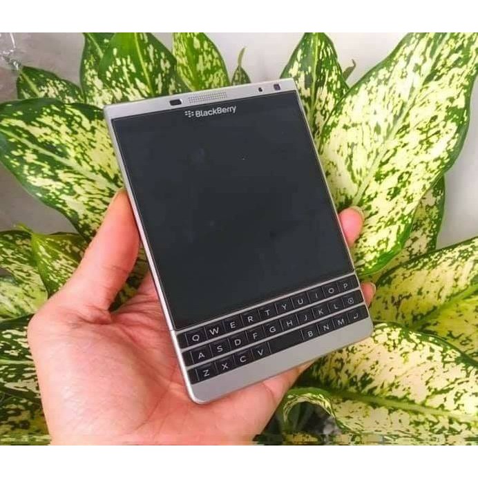 ĐIỆN THOẠI BLACKBERRY PASSPORT SILVER BẢN QUỐC TẾ 32Gb