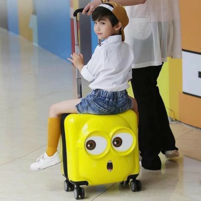 Vali du lịch minion sz vừa cho bé