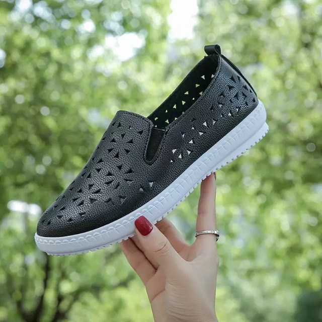 [ Hàng order 15 ngày] giày lười dập lỗ hoa văn | BigBuy360 - bigbuy360.vn