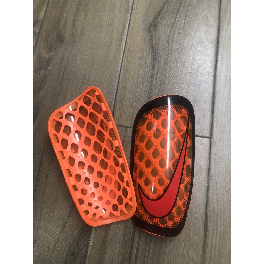 Bọc bảo vệ ống đồng chân bóng đá Adidas Shin guard Preoator