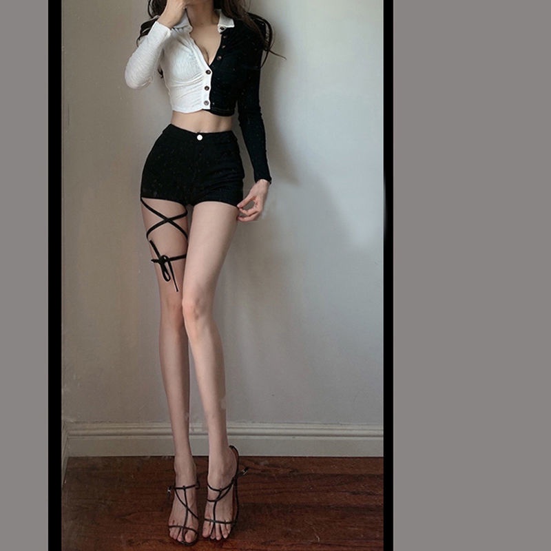 Quần Short Cột Dây Lưng Cao Co Giãn Màu Đen Phong Cách Mới Cho Nữ