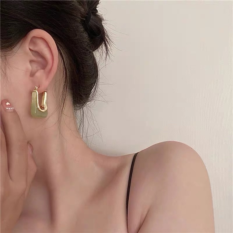 Bông tai vuông nhựa vân