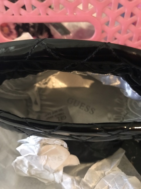 Túi đựng mỹ phẩm guess mini size