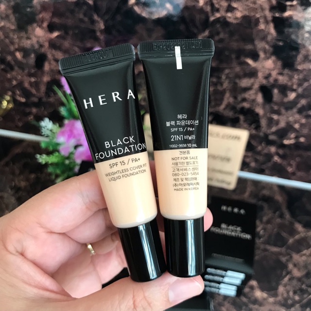 ⚡BLACKPINK⚡Kem nền HERA BLACK FOUNDATION mini 10ml Tone 21,17 và 23