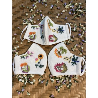 Khẩu trang thêu tay vải linen