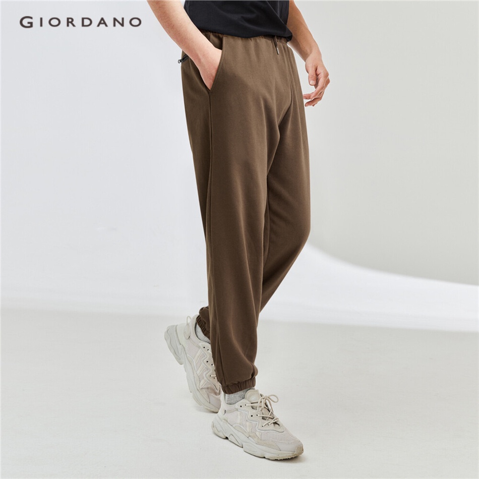 Quần dài nam GIORDANO 01111145 ống túm cạp chun dây rút dáng rộng thời trang trẻ trung mùa hè