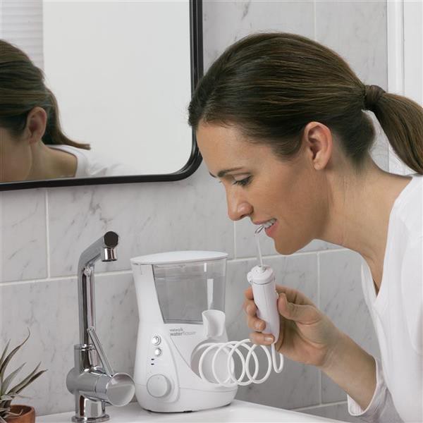 Tăm nước để bàn Waterpik Whitening Professional Water Flosser WF-05 (hàng Mỹ)