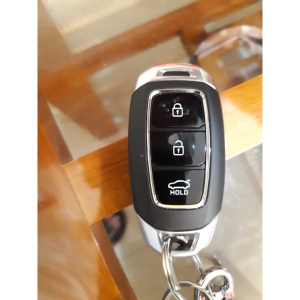 Bao da móc khoá Huyndai accent 3 nút bấm, santafe, bọc chìa khoá da thật khâu tay handmade, xịn xò