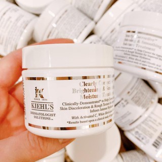 Kem dưỡng ẩm dưỡng trắng Clearly Corrective Brightening & Smoothing Moisture Treatment 50ml