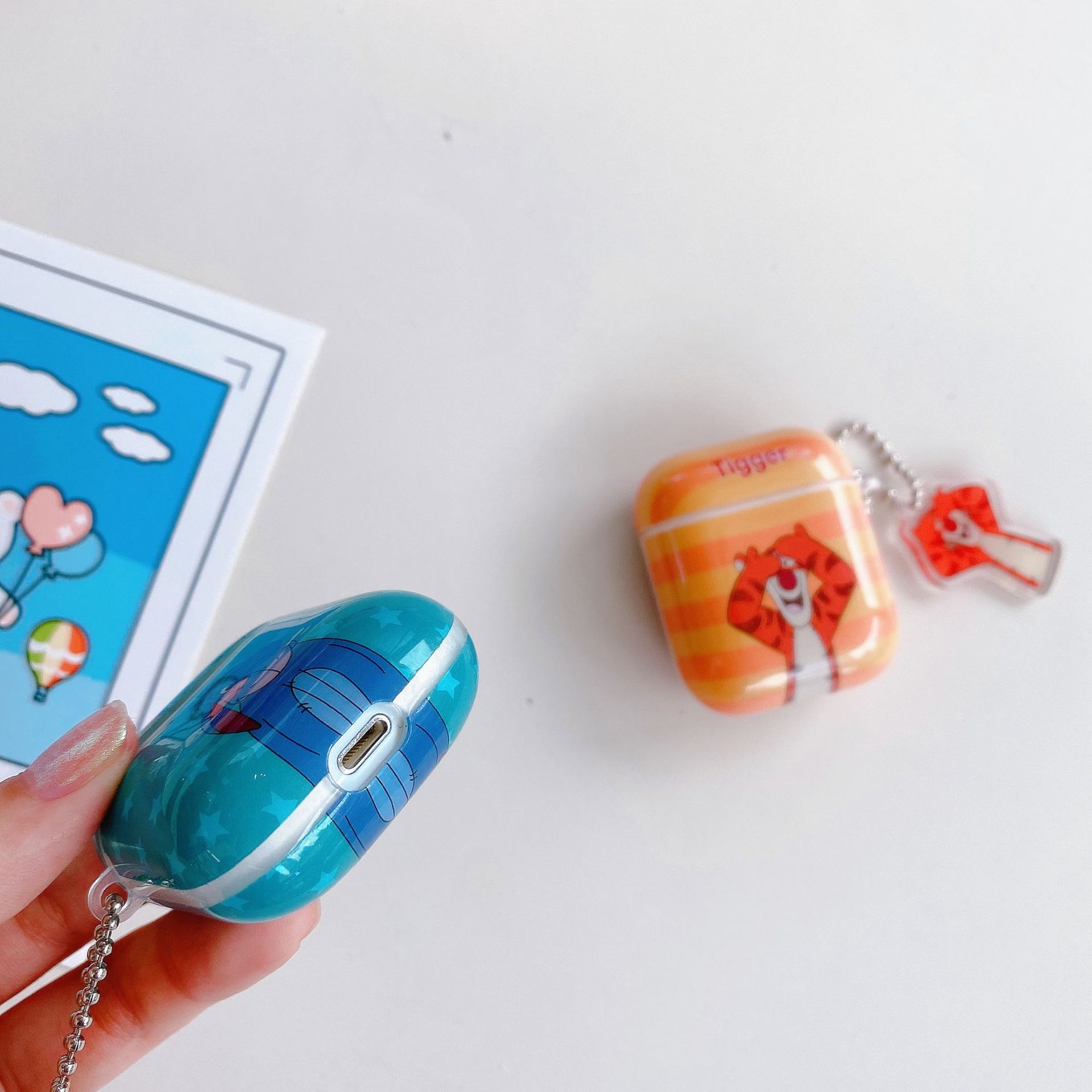 INPODS Vỏ Đựng Bảo Vệ Hộp Sạc Tai Nghe Airpods 12 / 11 / 9s