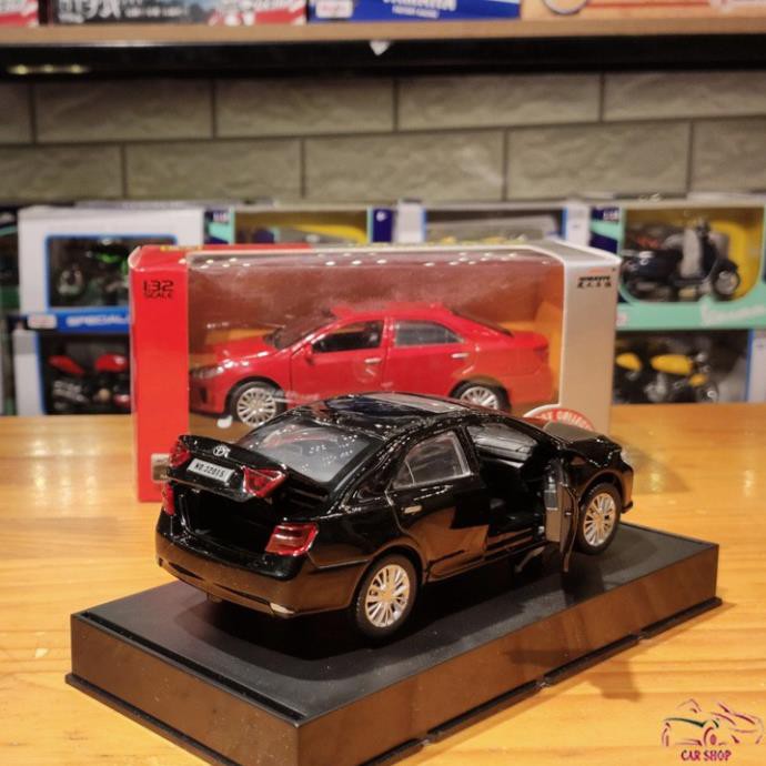 Mô hình xe ô tô Toyota Camry 2.5 tỉ lệ 1:32 màu đen
