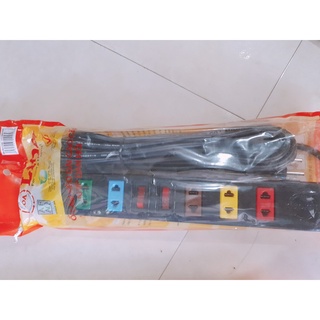 Ổ Cắm Điện 6 lỗ LIOA 6S3