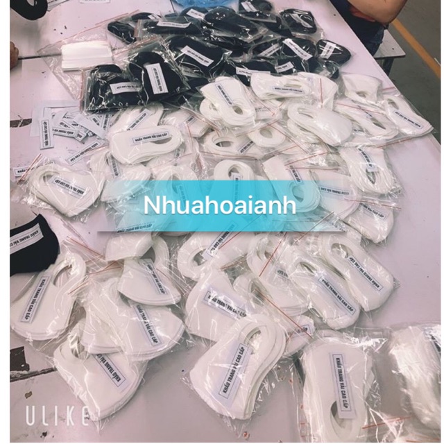 Túi zip chỉ đỏ size 14x20cm đựng ktrang vải