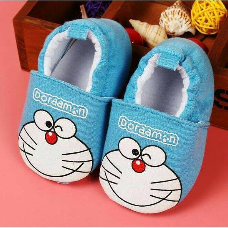 Giày Tập Đi Hình Doraemon Đáng Yêu Cho Bé