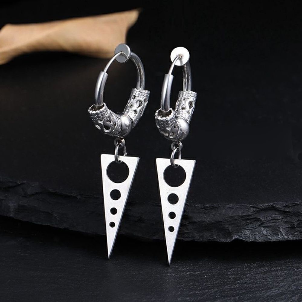 Khuyên kẹp vành tai bằng thép titan màu sắc cá tính dành cho nam nữ