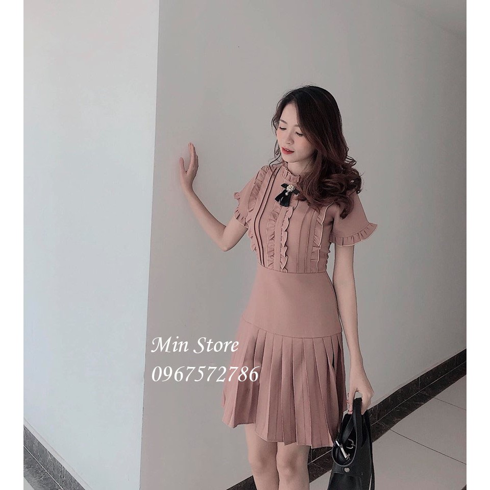 Váy cổ bèo tag đá