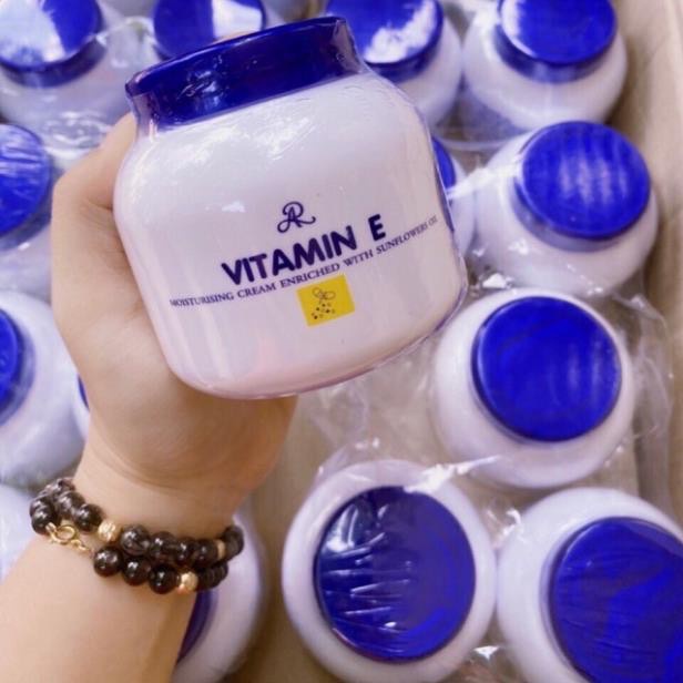 Kem dưỡng ẩm vitamin E Thái lan, kem vitamin e Thái lan nắp xanh chính hãng 200g