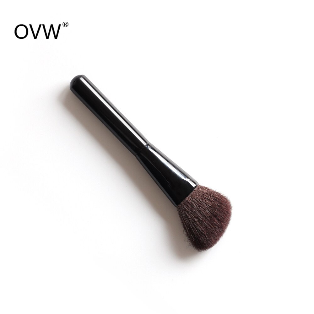 Cọ trang điểm phấn phủ OVW DLH01 kích thước nhỏ gọn dễ dàng mang đi