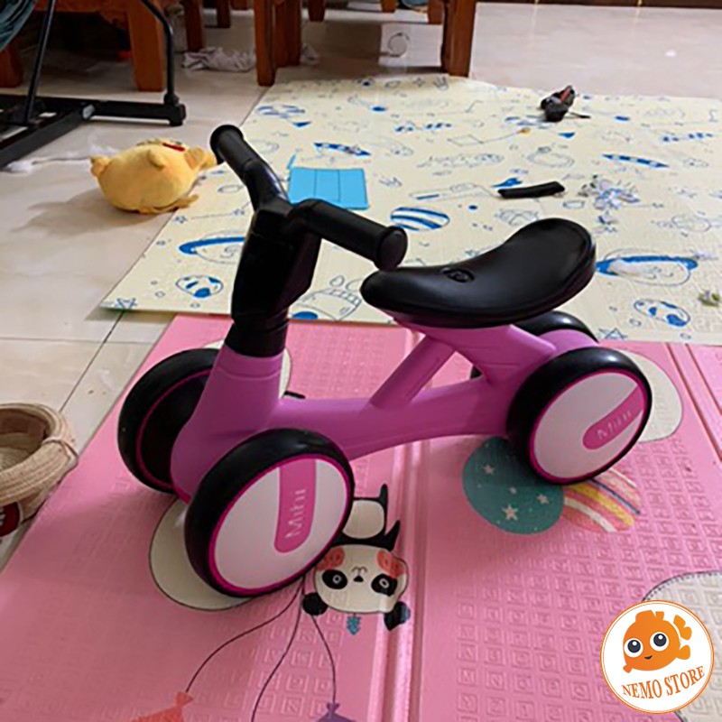 Xe chòi chân cho bé có nhạc đèn - tự thăng bằng giúp bé 1 2 tuổi tập đi