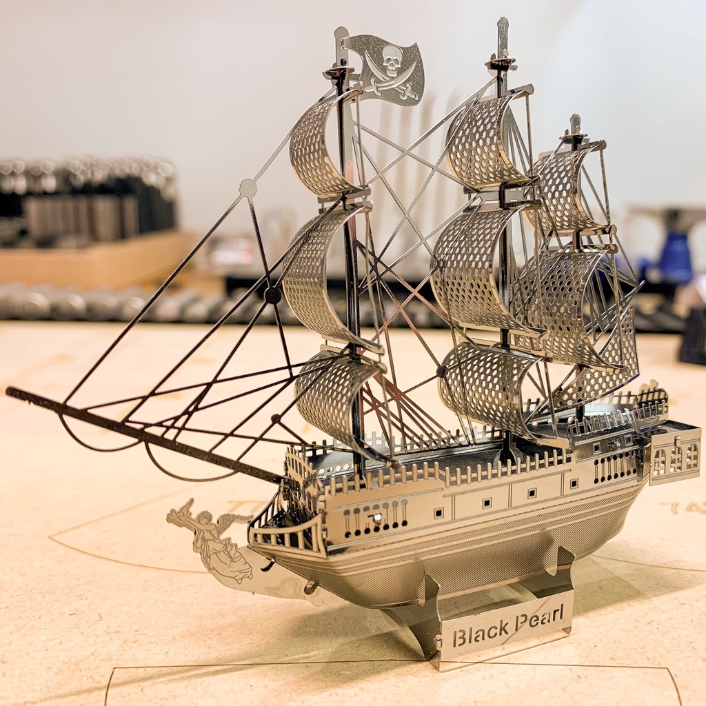 Mô Hình Kim Loại Lắp Ráp 3D Metal Mosaic Tàu Ngọc Trai Đen Black Pearl