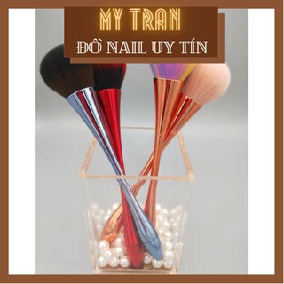 Chổi phủi bụi nail , cọ phủi bụi nail cán dài