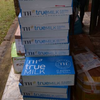 Sữa TH True Milk 180ml