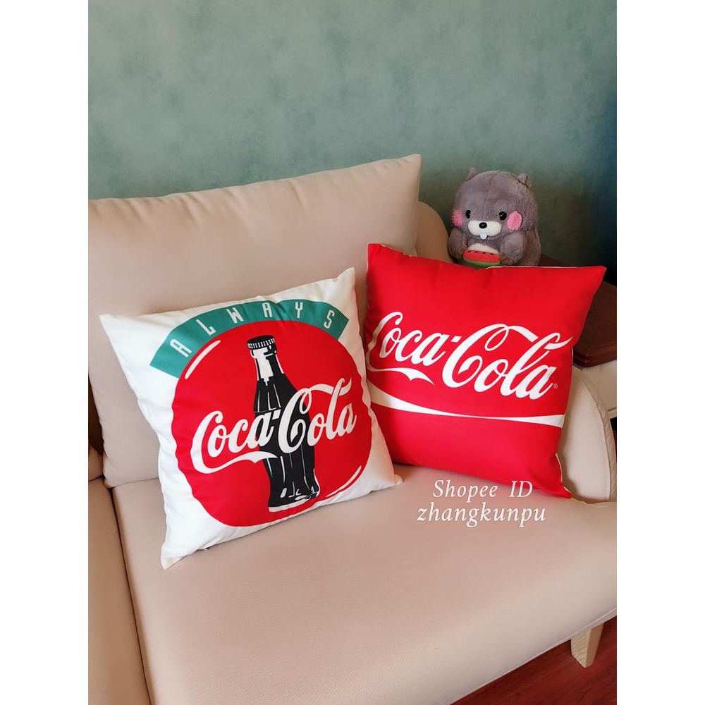 Coca Cola Gối Ôm Hình Chai Coca Cola Cổ Điển Độc Đáo